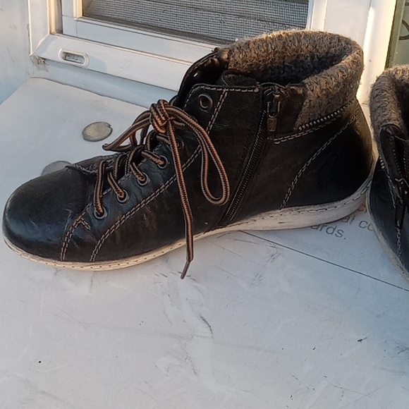 Remonte, Black leather, weather resistant, ankle boots - Picture 2 of 11